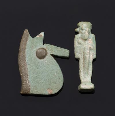 Lot 406 - AN ANCIENT EGYPTIAN FAIENCE FUNERARY AMULET