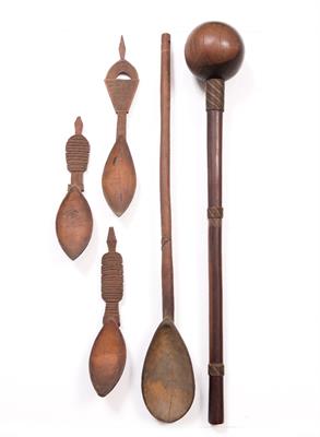 Lot 465 - A ZULU WOODEN KNOBKERRIE CLUB