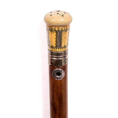 Lot 143 - AN EARLY 18TH CENTURY IVORY AND PIQUÉ POMANDER CANE