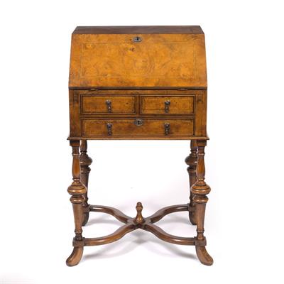 Lot 152 - A WILLIAM AND MARY STYLE WALNUT BUREAU ON STAND