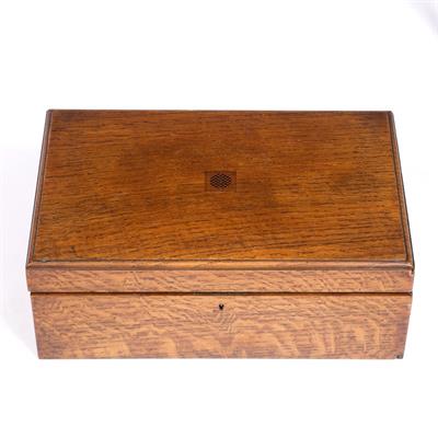 Lot 153 - A VICTORIAN OAK WRITING BOX