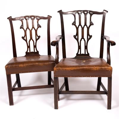 Lot 175 - A SET OF SIX GEORGE III MAHOGANY DINING CHAIRS