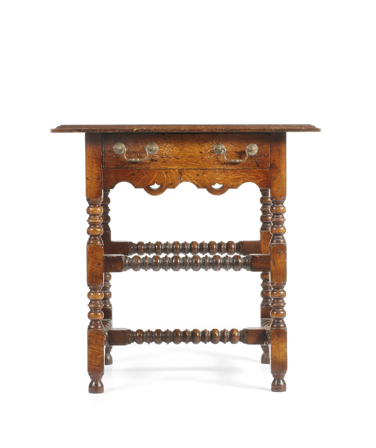 Lot 2 - AN 18TH CENTURY STYLE OAK SIDE TABLE