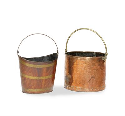 Lot 16 - A 19TH CENTURY TOLE WARE BUCKET painted to simulate brass bound wood