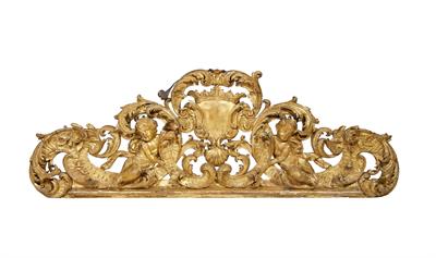 Lot 60 - A LATE 17TH CENTURY CARVED GILTWOOD AND GESSO CRESTING