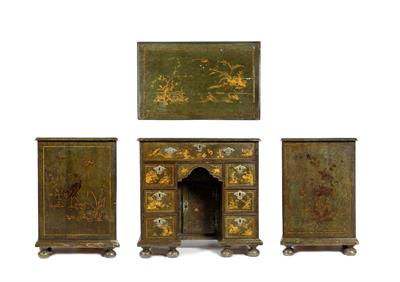 Lot 69 - A GEORGE I GREEN LACQUERED KNEEHOLE DESK