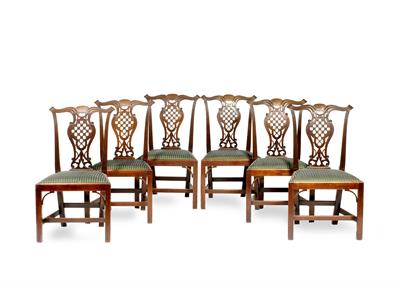 Lot 147 - A SET OF SIX LATE 18TH CENTURY MAHOGANY DINING CHAIRS