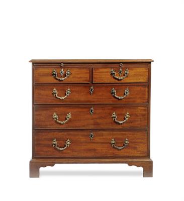 Lot 148 - A GEORGE III MAHOGANY CHEST