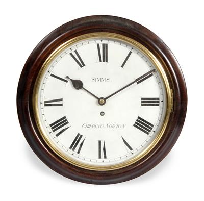 Lot 175 - AN OAK CASED CIRCULAR DIAL CLOCK with spun bezel