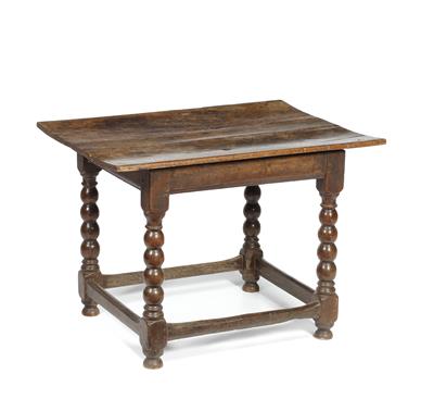 Lot 193 - A LATE 17TH OR EARLY 18TH CENTURY OAK CENTRE TABLE with planked top