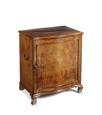 Lot 261 - A GEORGE III MAHOGANY SERPENTINE FRONTED HOT PLATE CUPBOARD