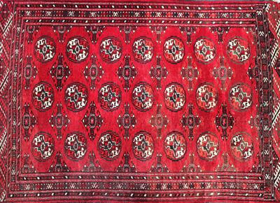 Lot 469 - A SMALL ANTIQUE BALUCHI RED GROUND RUG 128cm x 96cm