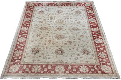 Lot 497 - A ZIEGLER PASTEL GROUND SMALL CARPET decorated with a simple scrolling foliate motif within a mid re