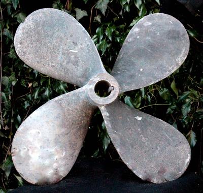 Lot 653 - A BRASS SHIPS PROPELLER 66cm diameter