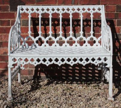 Lot 676 - A REGENCY STYLE SAND CAST ALUMINIUM GARDEN BENCH 89cm wide