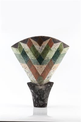 Lot 121 - Elizabeth Raeburn (b.1943)