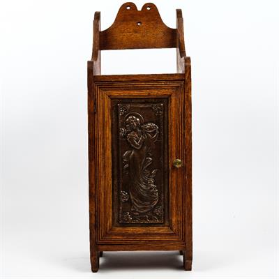 Lot 24 - Art Nouveau