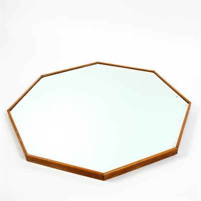 Lot 115 - Pair of octagonal wall mirrors