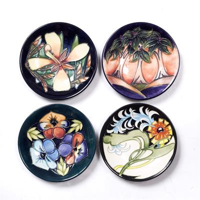 Lot 284 - Moorcroft