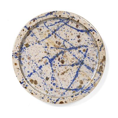 Lot 329 - Studio pottery