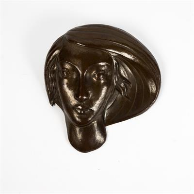 Lot 435 - Art Nouveau style