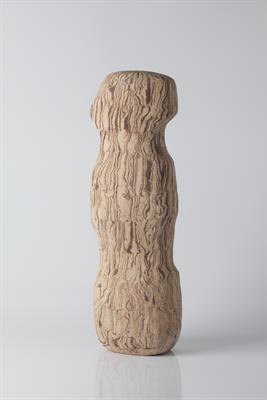 Lot 13 - Geoffrey Eastop (British, 1921-2014)
Shifting profile standing form
hand-built agate