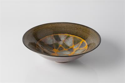 Lot 97 - George Wilson (British, 20th Century)
Bowl
abstract design to the centre of the bowl
signed
20