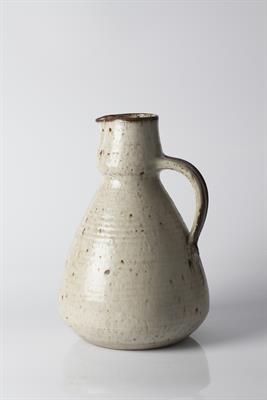 Lot 101 - Barbara Cass (British, 1921-1922)
Jug
speckled iron glaze
incised potter's mark and 'Arden'
34cm