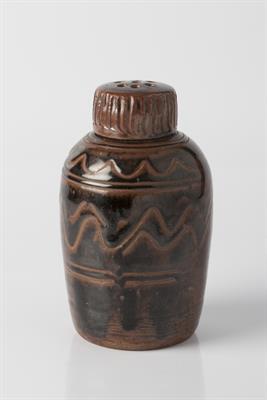 Lot 126 - Michael Cardew (British, 1901-1983) at Abuja
Sugar pot with screw lid
tenmoku, with sgraffito