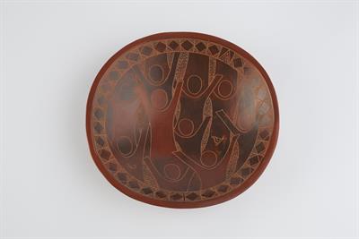 Lot 155 - Siddig El Nigoumi (Sudanese, 1931-1996)
'Save The Children' dish, 1991
signed, titled and dated
20cm