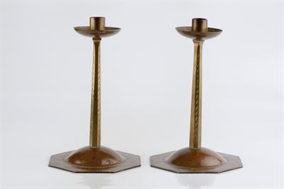 Lot 284 - Ernest Gimson (British, 1864-1919) (attributed to)
Pair of Cotswold School brass candlesticks