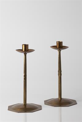 Lot 286 - Russell & Son
Pair of Arts & Crafts 'Lygon' brass candlesticks
manufactured in the Lygon Arms