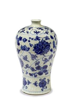 Lot 3 - A Chinese blue and white huashi Meiping vase