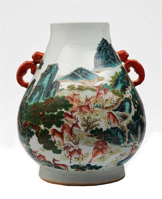 Lot 53 - A Chinese famille rose 'Hundred Deer' vase