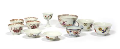 Lot 55 - A Chinese famille rose export small bowl