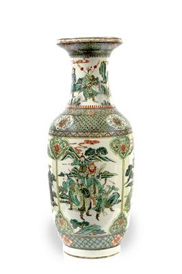 Lot 62 - A Chinese famille verte vase