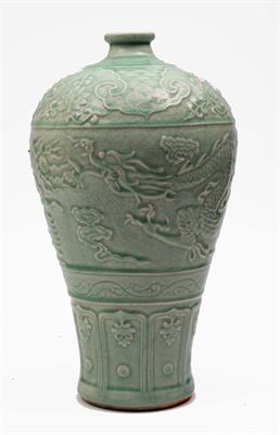 Lot 69 - A Chinese Meiping qingbai-type glaze vase