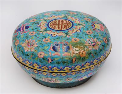 Lot 207 - A Chinese Canton enamel bowl and cover