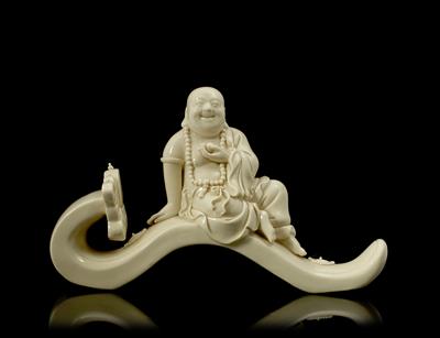 Lot 218 - A Chinese Dehua Buddha