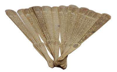 Lot 229 - A Chinese bone fan