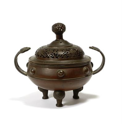 Lot 403 - A Chinese bronze censer