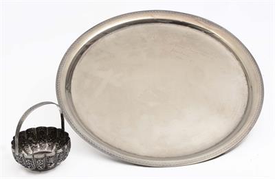 Lot 500 - An Egyptian silver tray