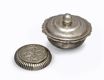 Lot 501 - A Persian silver small bowl and cover