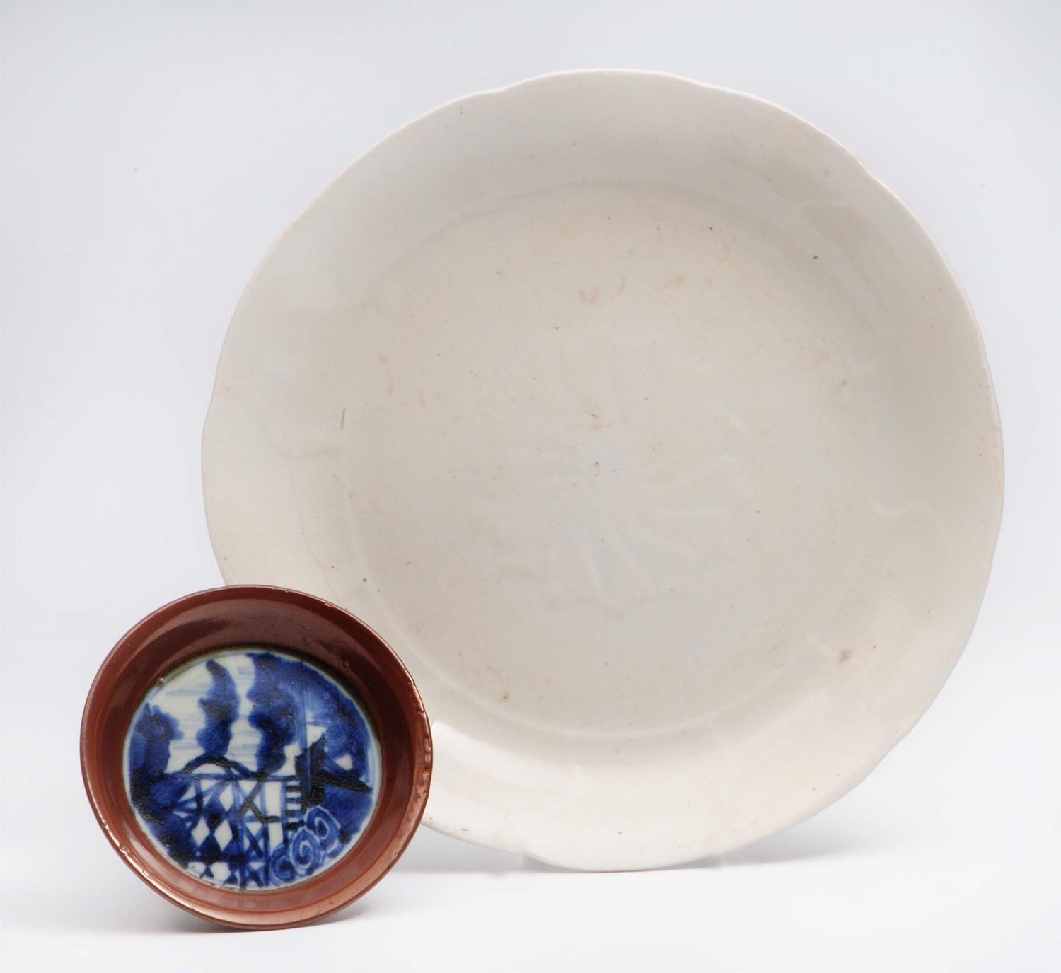 Lot 598 - A Japanese Arita dish