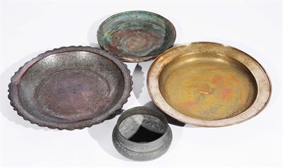 Lot 787 - A Timurid copper petal edge tray