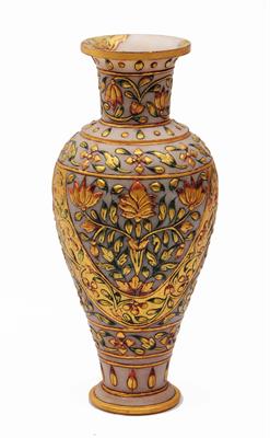 Lot 820 - An Indian alabaster vase