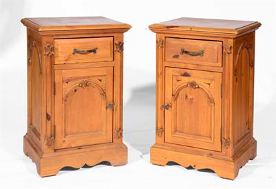 Lot 15 - A pair of contemporary pine bedside cupboards