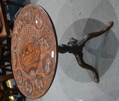 Lot 16 - A Georgian mahogany tripod table