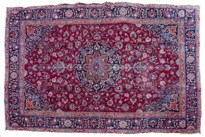 Lot 67 - A Mahal red ground small carpet