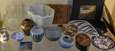 Lot 264 - A pottery jelly mould